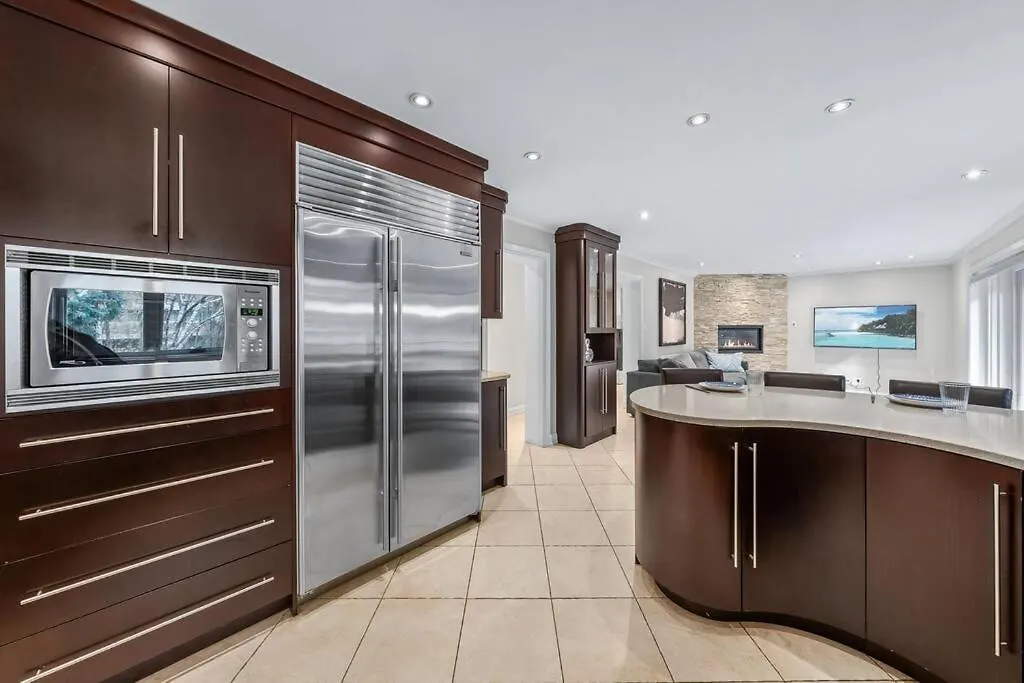 Private Bedroom In A House Close To Subway With Free Parking Toronto 0*,